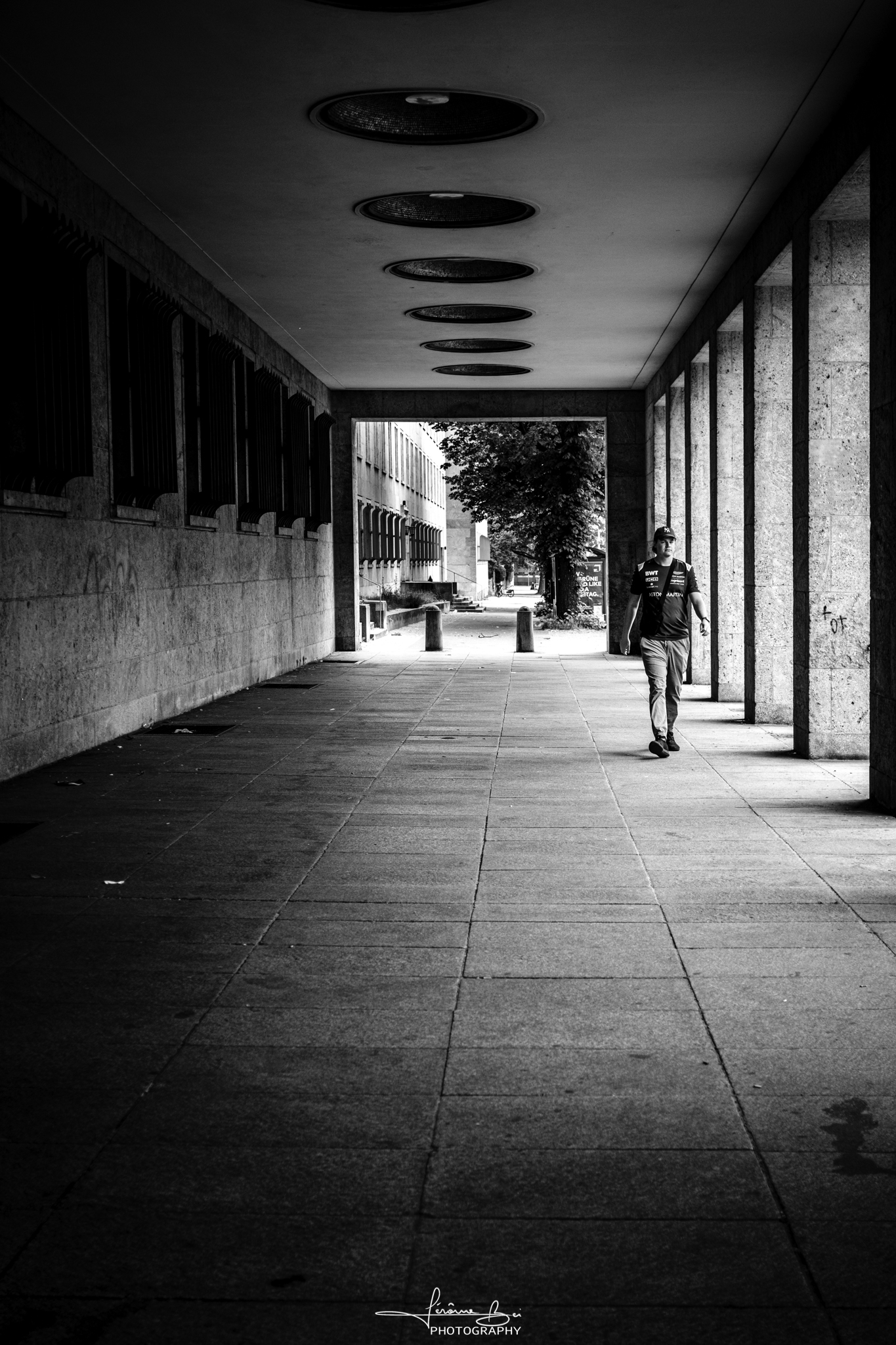 Berlin Contrasts image